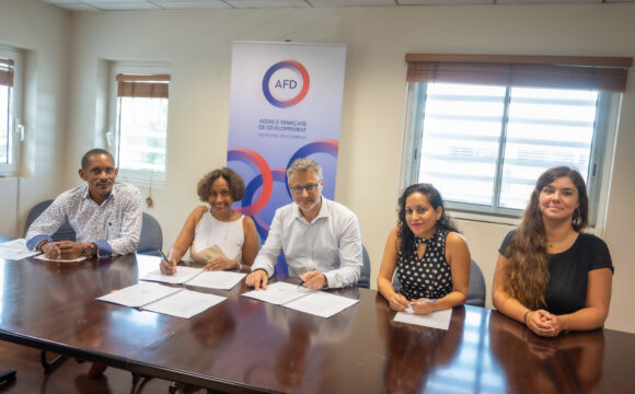 L’ AFD et l’EPFL de Guadeloupe ont signé une convention de prêt