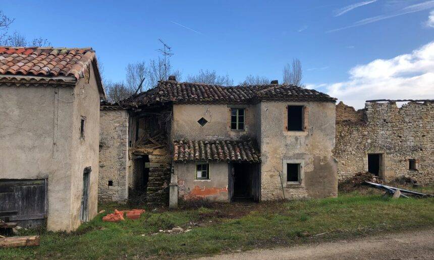 Proposition de loi sur le bâti rural : des ambitions revues à la baisse lors de l’examen parlementaire